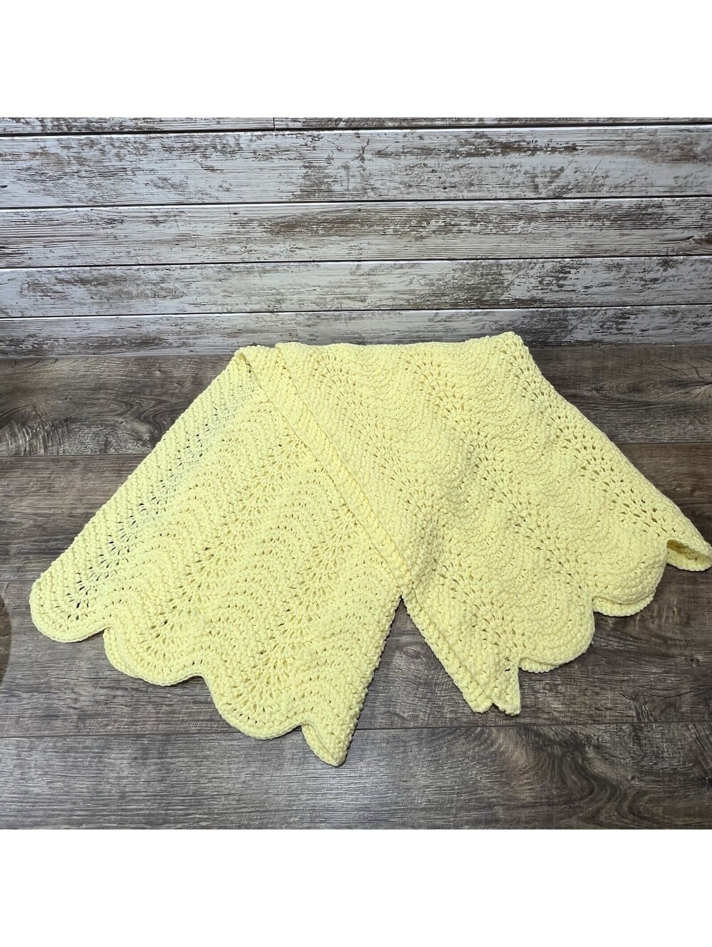 NEW Handmade Crocheted Baby Blanket/Afghan Yellow Scalloped Edges 30” x 44”